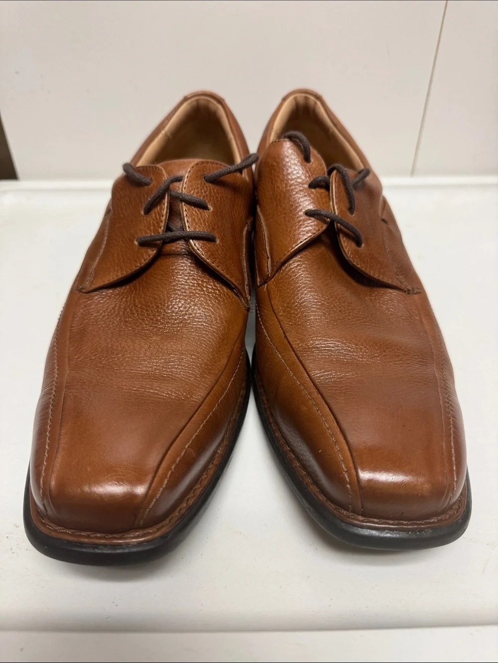 Johnston & Murphy Tilden Lace-Up Tan/Brown Leather Derby Dress Shoes